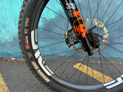 Consignment Yeti SB140 Large