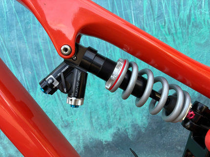 Consignment Yeti SB140 Large