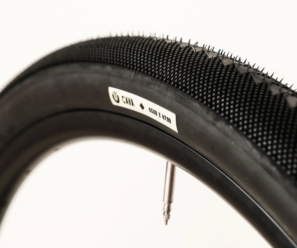 ULTRADYNAMICO製 CAVA 700x42C Ultradynamico Cava JFF – Cyclepath PDX