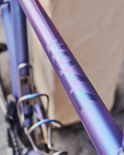 No.22 Great Divide Crushed Orchid Cerakote | Electric Blue Anodized 52cm