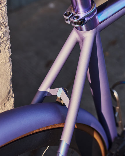 No.22 Great Divide Crushed Orchid Cerakote | Electric Blue Anodized 52cm