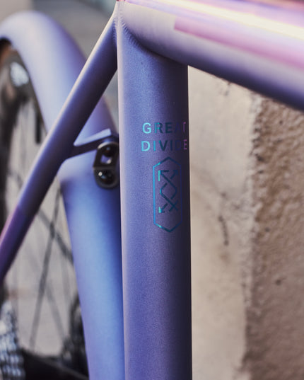 No.22 Great Divide Crushed Orchid Cerakote | Electric Blue Anodized 52cm