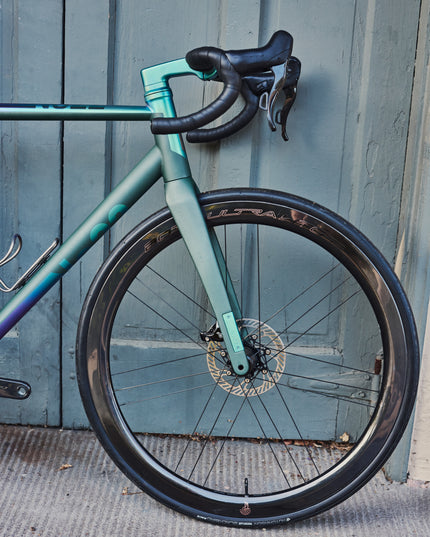 No.22 Aurora Charcoal Green Cerakote | Green-Blue Anodized 54cm
