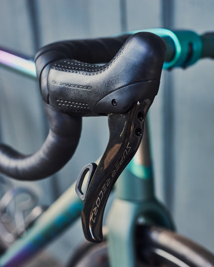 No.22 Aurora Charcoal Green Cerakote | Green-Blue Anodized 54cm