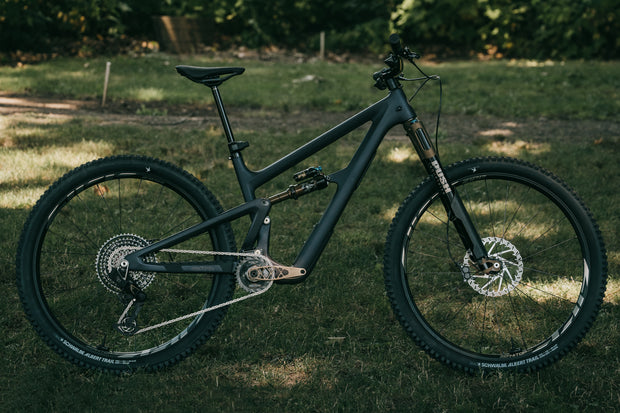 <strong>Custom Build Gallery </strong>