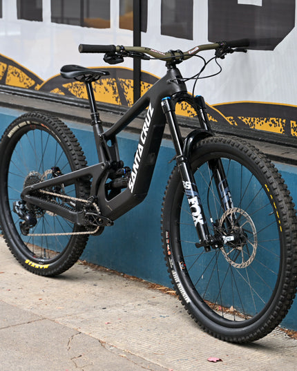 Santa Cruz Nomad - Small - Black/White - CONSIGNMENT