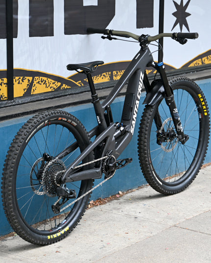 Santa Cruz Nomad - Small - Black/White - CONSIGNMENT
