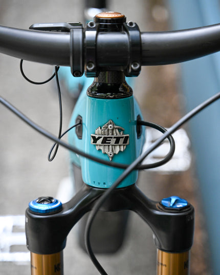 Yeti 160e - Medium - Blue/Black - CONSIGNMENT