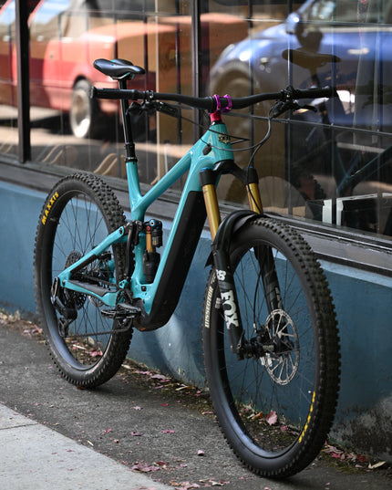 Yeti 160e - X-Large - Blue/Black - CONSIGNMENT