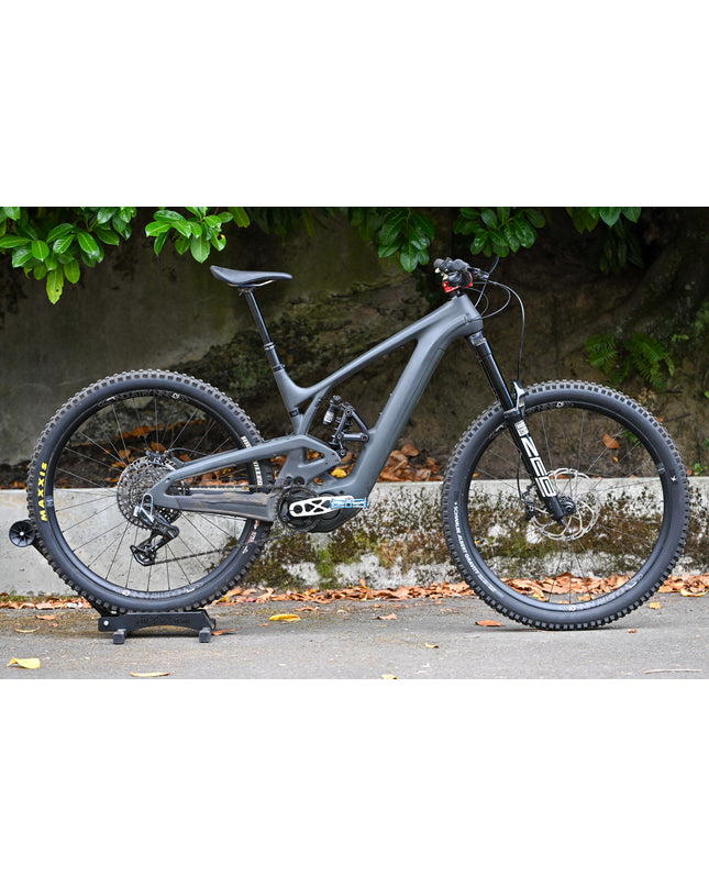 Consignment Evil Epocalypse Medium Black