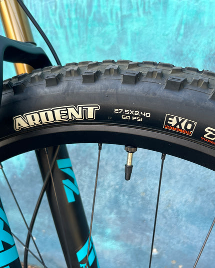 Consignment Yeti SB5 Carbon 27.5" Large
