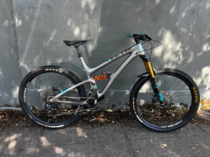 Consignment Yeti SB 5.5 X-Large AXS