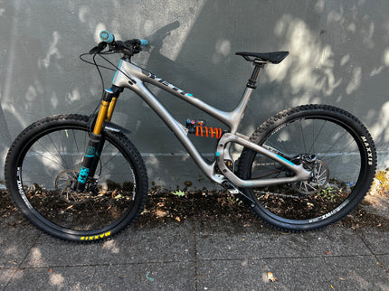 Consignment Yeti SB 5.5 X-Large AXS