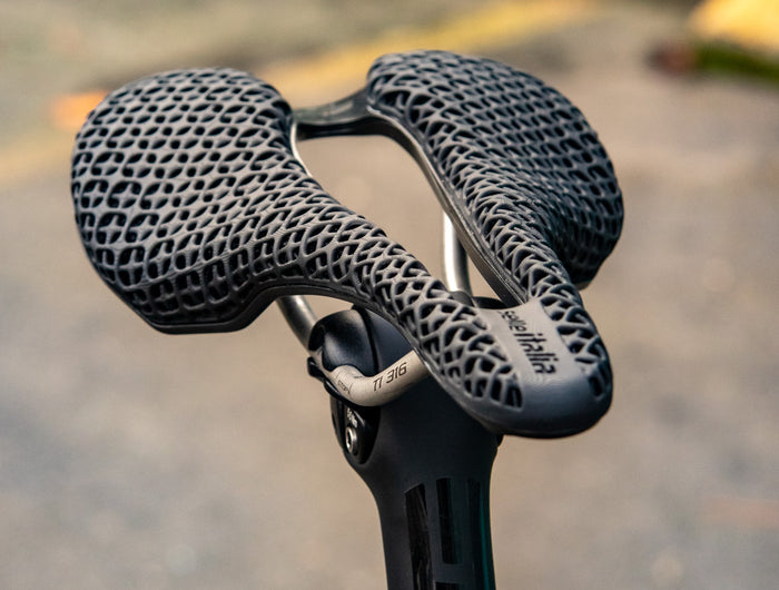 Selle Italia 3d printed saddle on an enve seatpost 