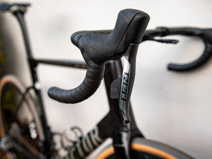 Consignment  Factor Ostro VAM  Raw Carbon/Chrome Sram Red D1 61cm