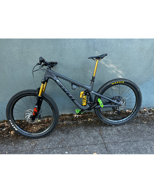 Pivot Cycles - Consignment Pivot Mach 6 Medium Black Custom - 210000074126 - Cyclepath PDX