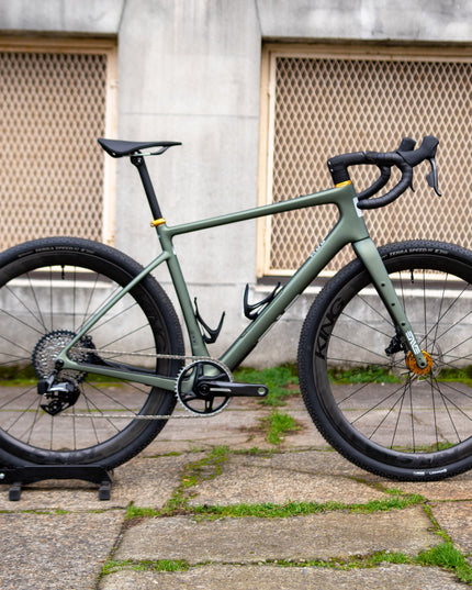 green gravel bike Custom Enve MOG Force XPLR 56cm Topo Green