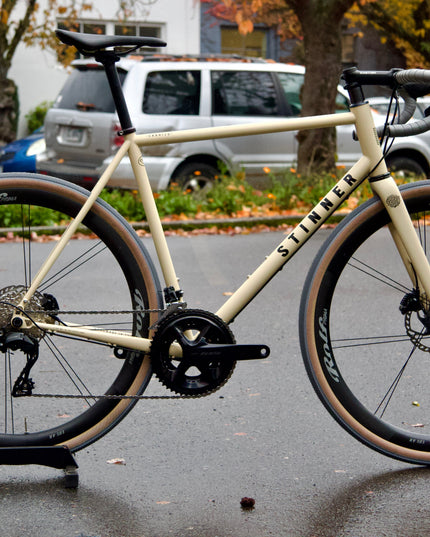 Stinner - Custom Stinner Carrizo - 58cm - Desert - 105 Mechanical - 210000075304 - Cyclepath PDX