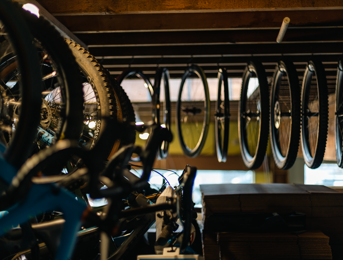 <strong>Wheels</strong>