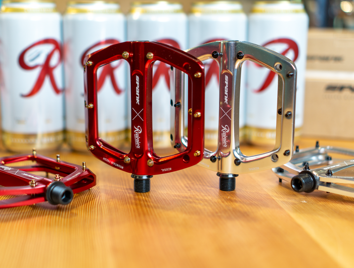 <strong>Pedals</strong>