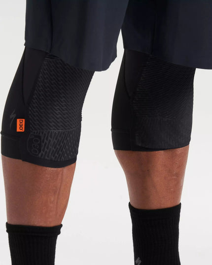 Specialized - Specialized Traction D30 Knee Pad - 64325-1601 - Cyclepath PDX