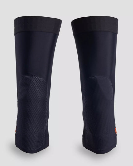 Specialized - Specialized Traction D30 Knee Pad - 64325-1601 - Cyclepath PDX