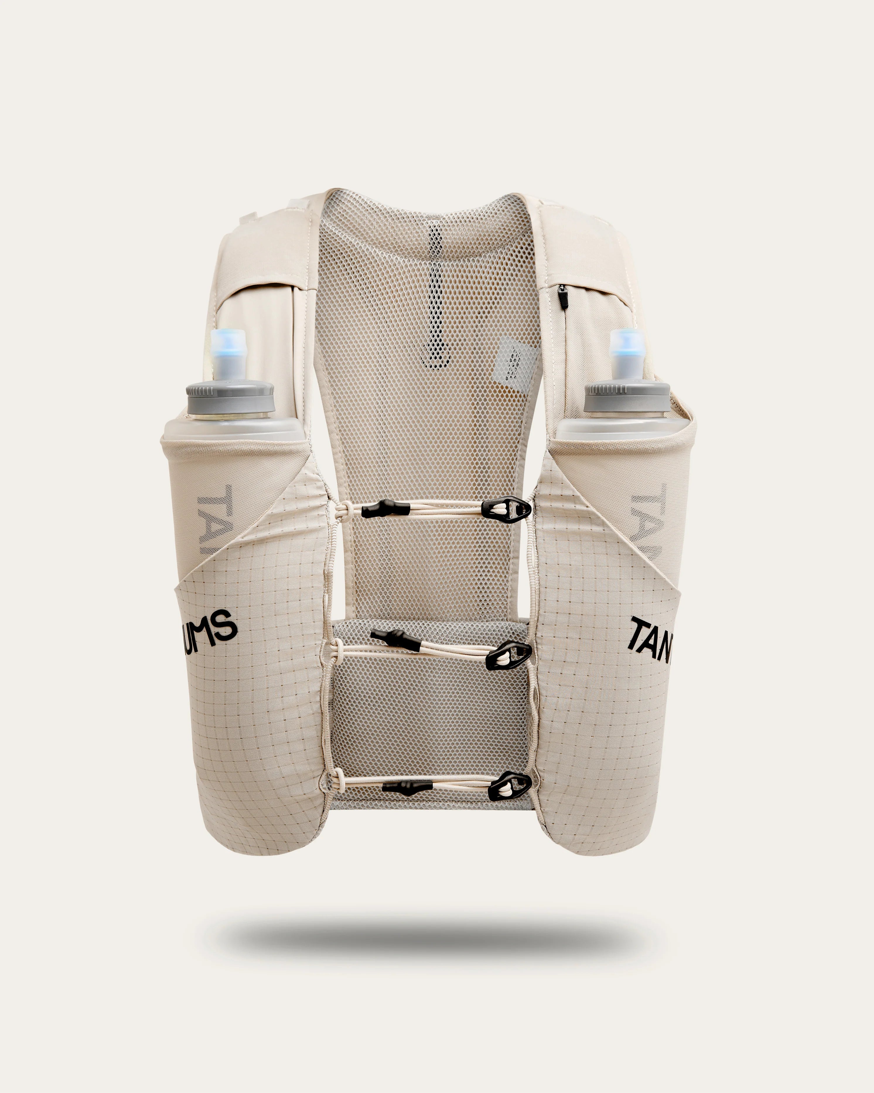 美品 tangram タングラム PACKABLE NYLON VEST カモ Tantrums Crest 6 Hydration Pack - Running Vest in Portland, OR